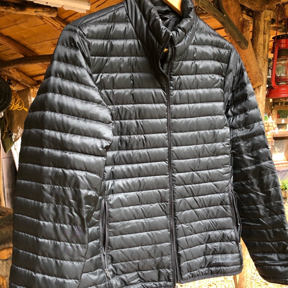 Eddie Bauer  700 down  women’s down jacket sz M